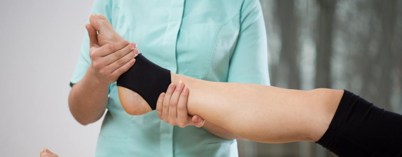 Ankle-Pain-chiropractic-image-Zenith-Physiotherapy-and-wellness-Airdrie-AB