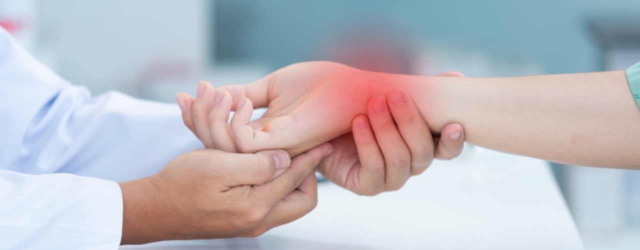 Repetitive-Strain-Injuries-chiropractic-image-Zenith-Physiotherapy-and-wellness-Airdrie-AB